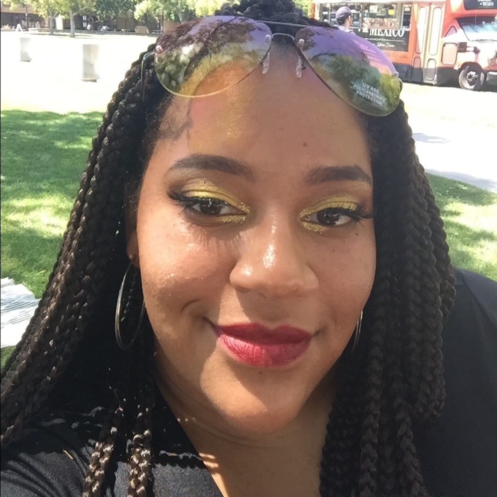 Meet your Posher, Brianna